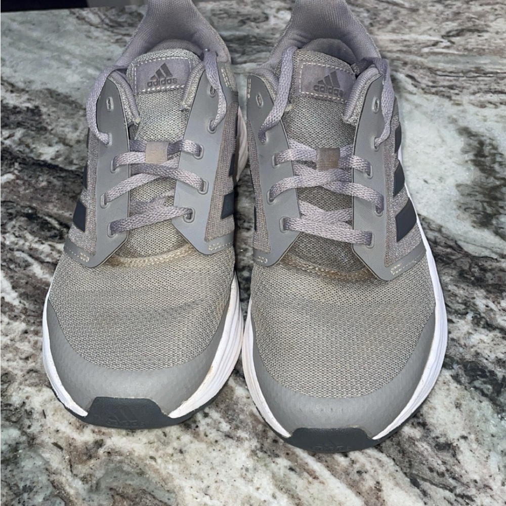 Mens’s Adidas Tennis Shoes